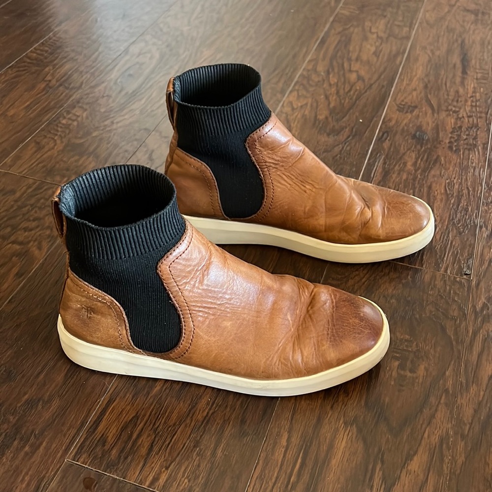 Frye Chelsea Boots Hightop Pull On’s